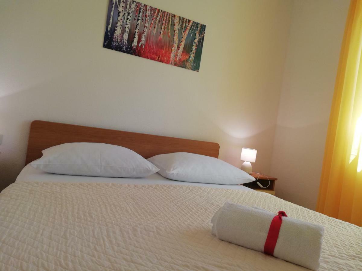 Apartmani Marija Primošten المظهر الخارجي الصورة